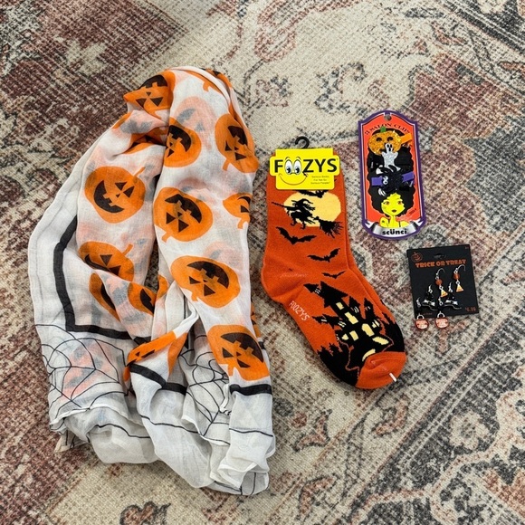 Foozys Accessories - NWT Halloween Bundle with Foozys Socks, Scunci Clips, Earrings, and Scarf